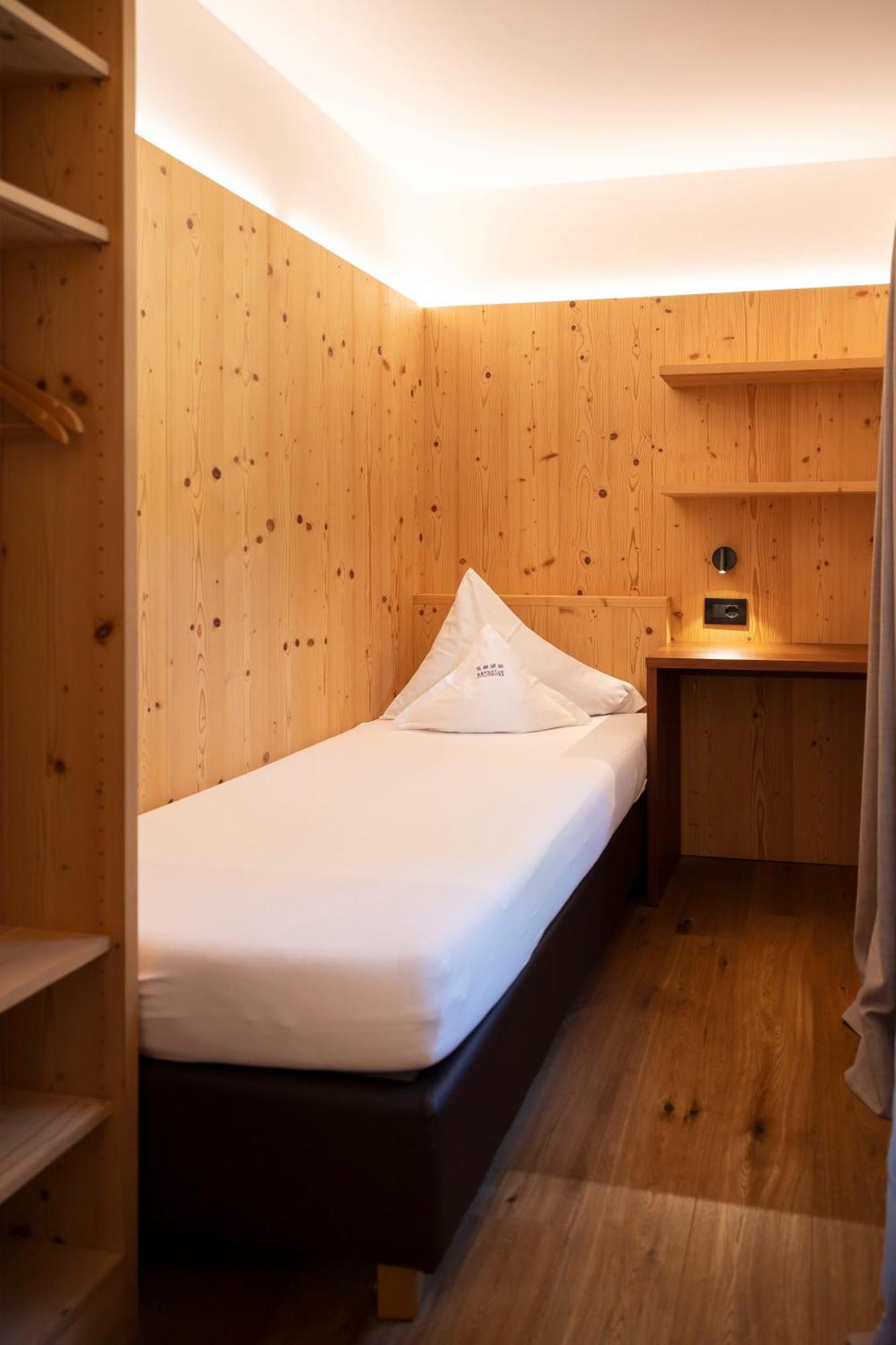 Artnatur Dolomites Hotel & Spa Siusi Pokoj fotografie